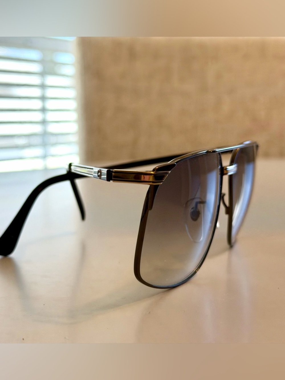 Authentic GUCCI Black/ silver Aviators - Picture 9 of 16